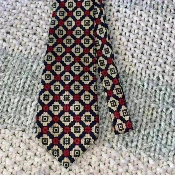 Richel Hand Made in Spain 100% silk tie - Picture 2 of 7